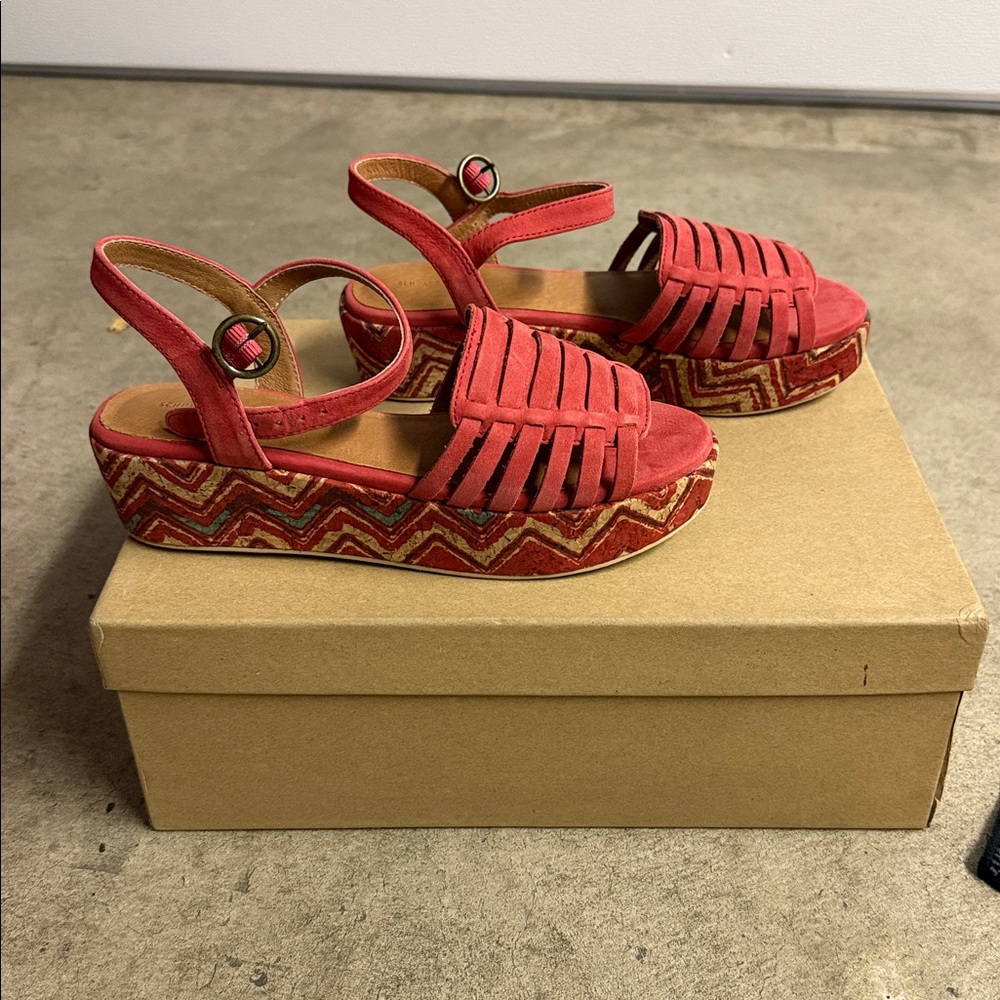 Brand new Schuler and sons Red Platform Sandals - Picture 5 of 8